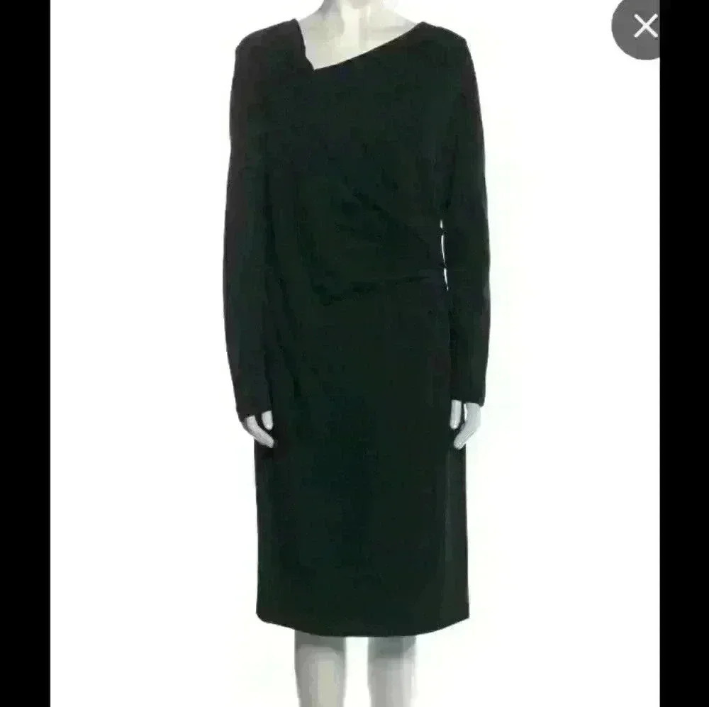 ImanimO black gathered waist dress size medium in excellent condition with strea